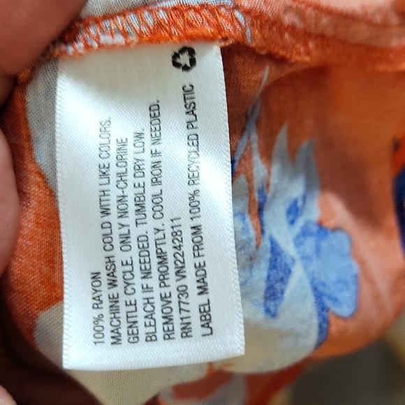 Ava & Viv Floral Dress Size 1X(Like New) - Picture 11 of 12